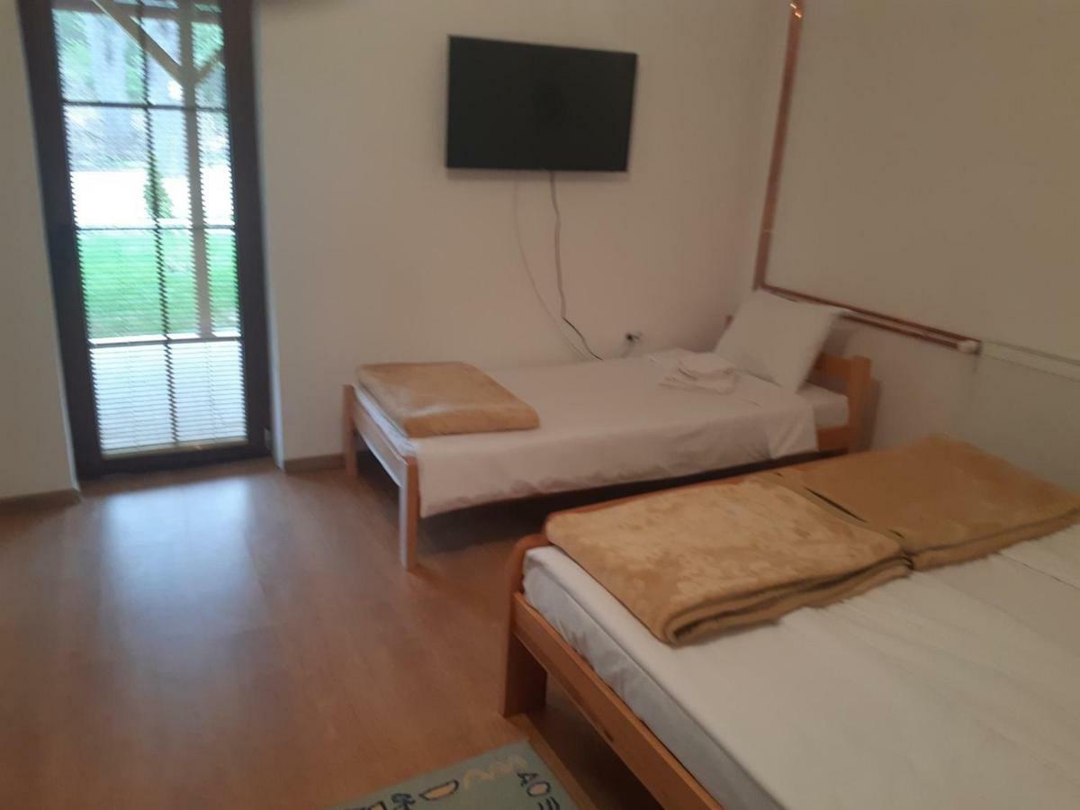Apartmani Gmitrovic Ртан Екстериор снимка